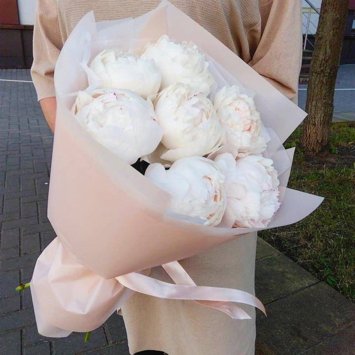 Букет белых пионов в Старом Осколе
