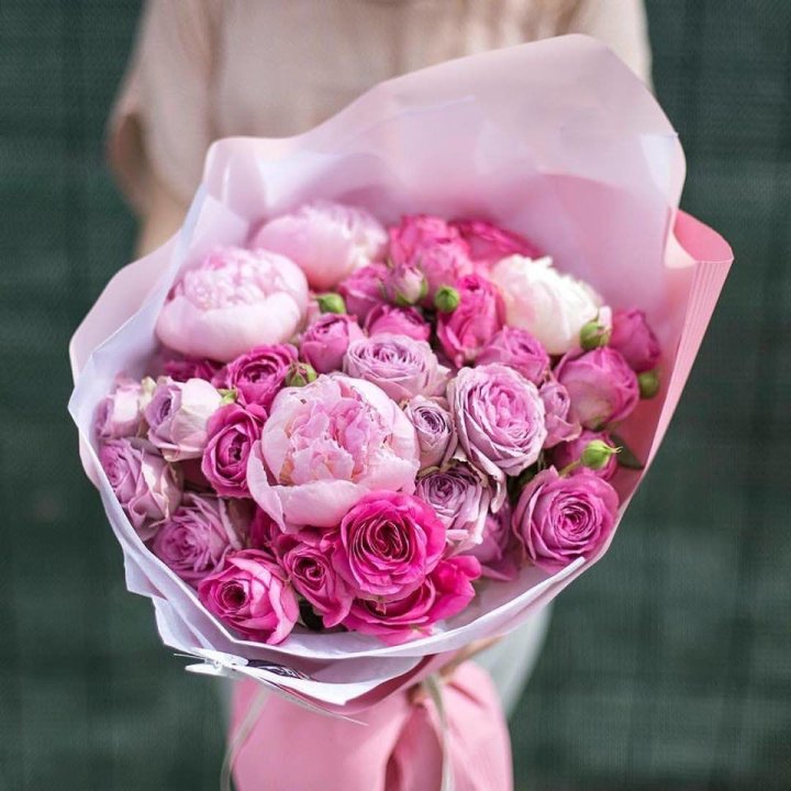 Букет с пионами "Леси" в Старом Осколе