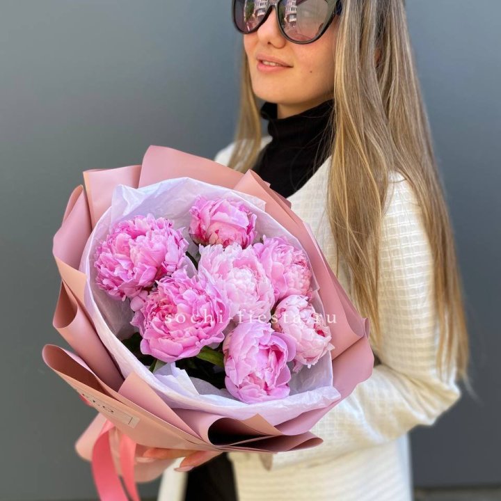 7 пионов в оформлении в Старом Осколе