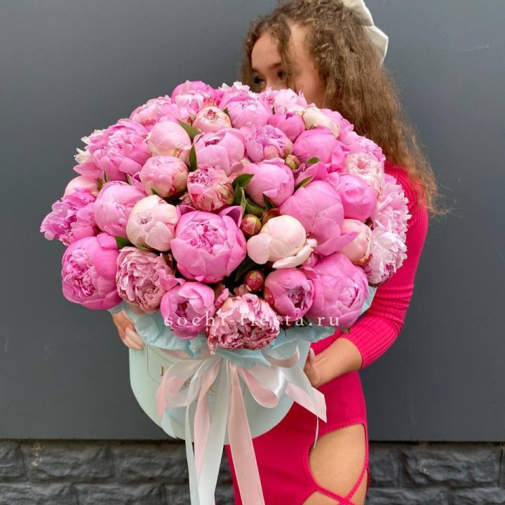 51 пион в цилиндре в Старом Осколе