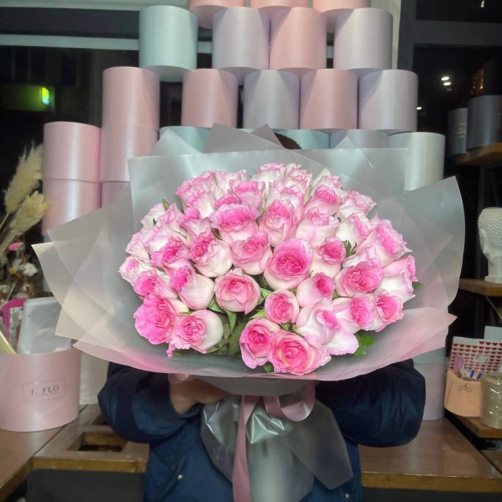  51 розовых роз в Старом Осколе