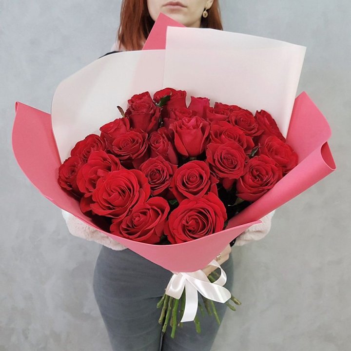 25 Красных роз рози вайт в Старом Осколе