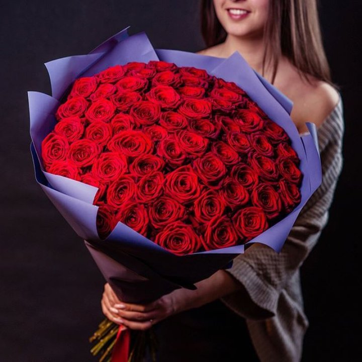 71 красная роза в Старом Осколе