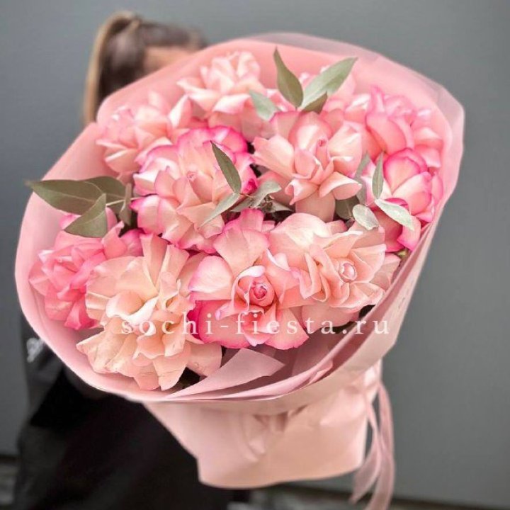 Нежно- розовые французские розы Венди в Старом Осколе