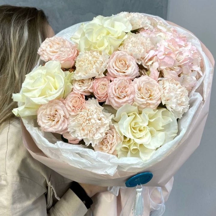 Дизайнерский букет "Джентел" в Старом Осколе