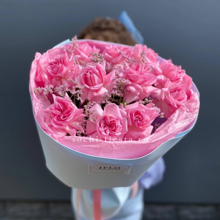 Букет французских розовых роз  в Старом Осколе