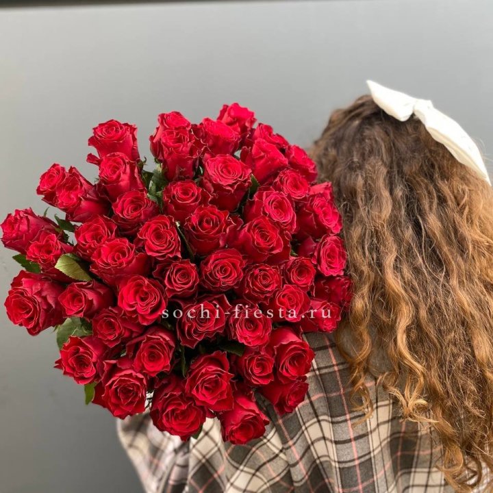 51 красная роза в Старом Осколе