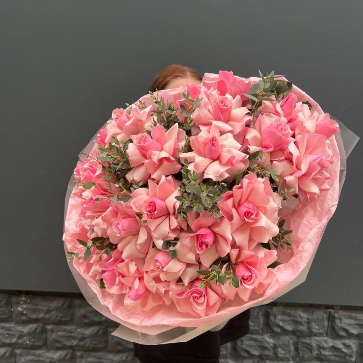  25 розовых французских роз в Старом Осколе