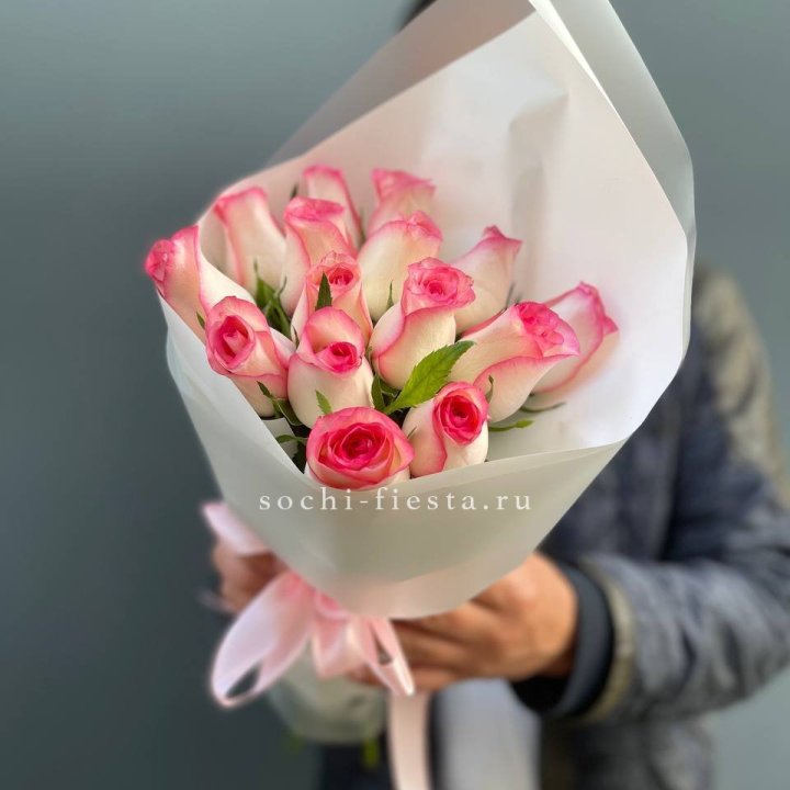 15 роз "Джумилия" в Старом Осколе