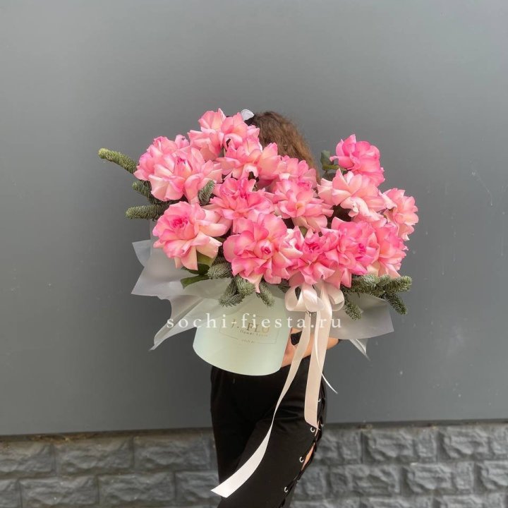 Бокс из 15 французских роз в Старом Осколе