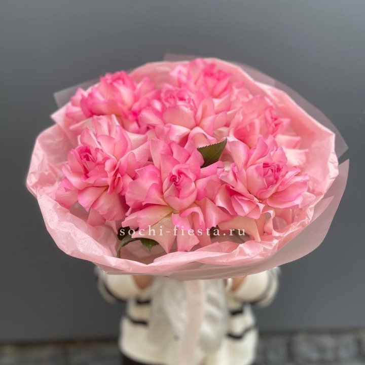 7 Роз Мандала с доставкой в Старом Осколе