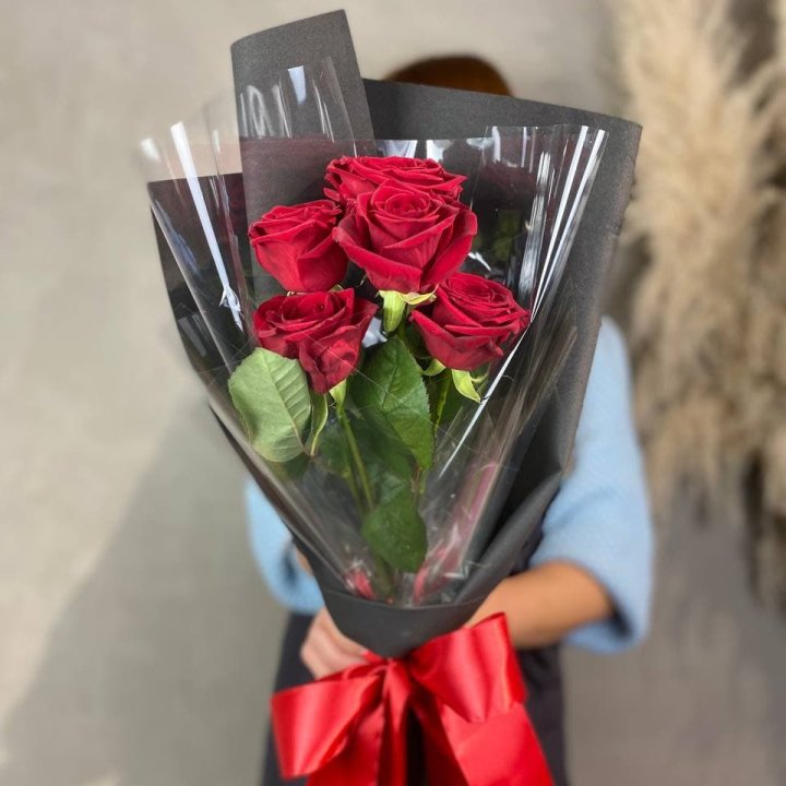 5 роз ред наоми в Старом Осколе