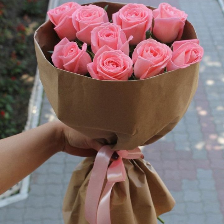 9 розовых роз в Старом Осколе