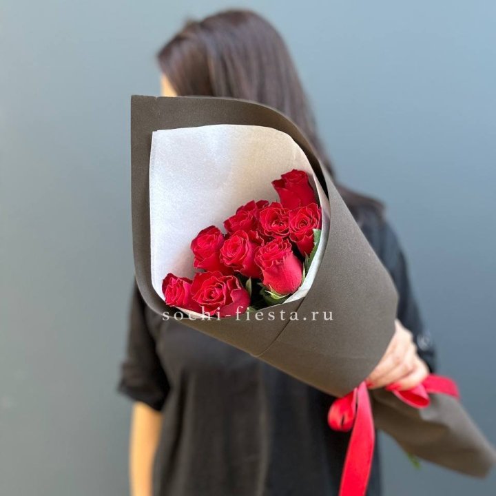 9 красных роз в фоамиране в Старом Осколе