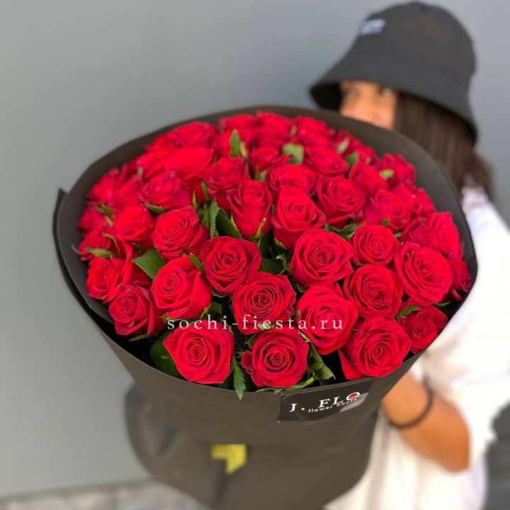 51 роза "Блек" в Старом Осколе