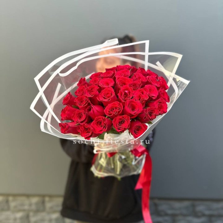 31 красная роза в Старом Осколе