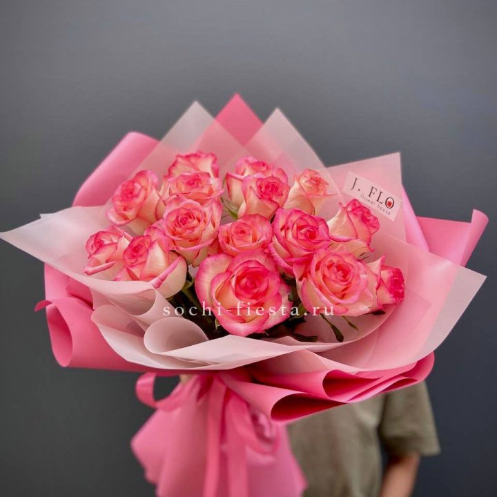 15 роз "Джумилия" в Старом Осколе