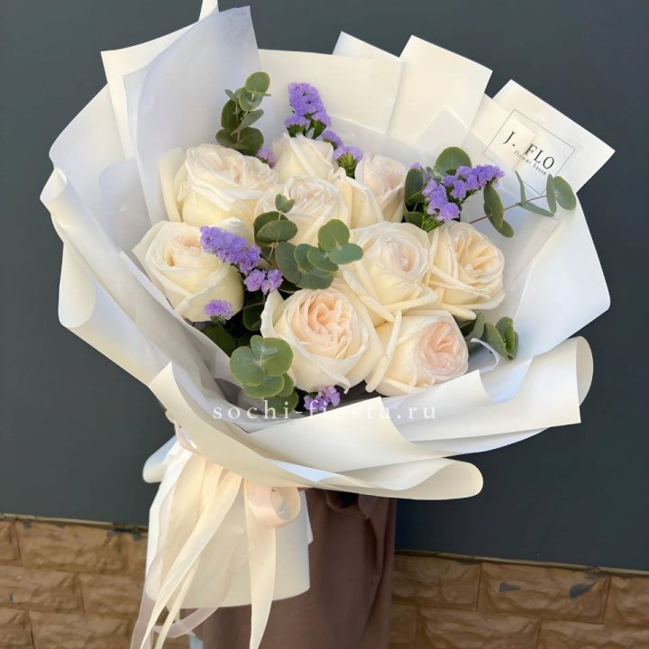Букет из роз Вайт охара в Старом Осколе