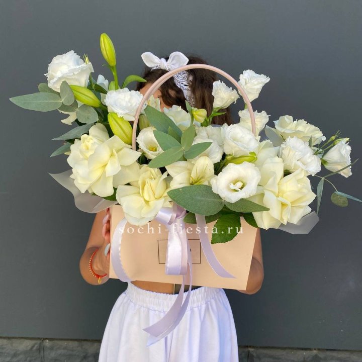 Сумочка цветов "Матина" в Старом Осколе