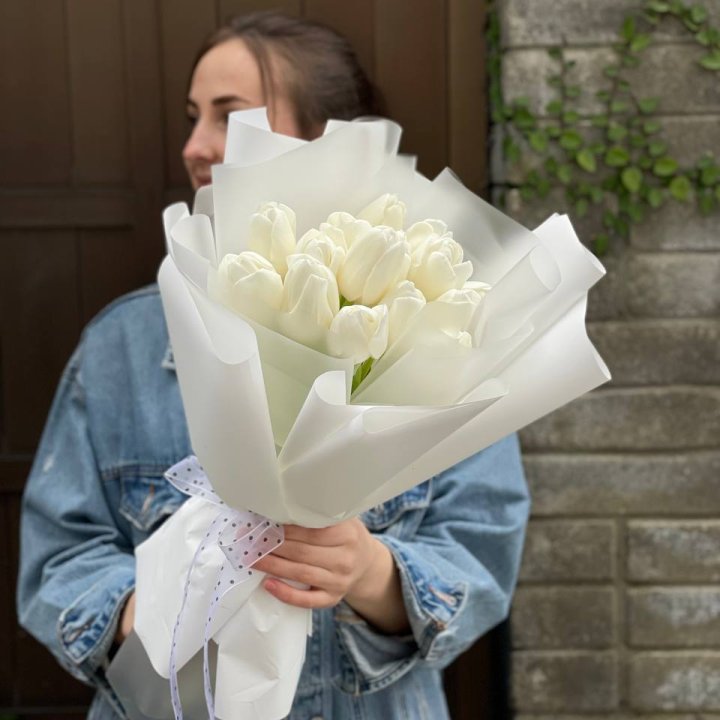 Букет белоснежных тюльпанов в Старом Осколе