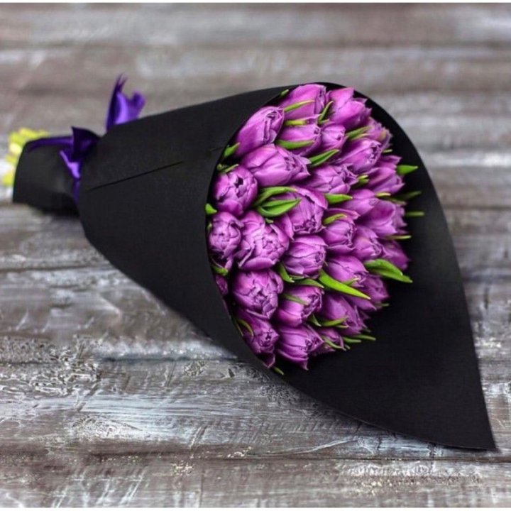 Пионовидные тюльпаны блэк в Старом Осколе